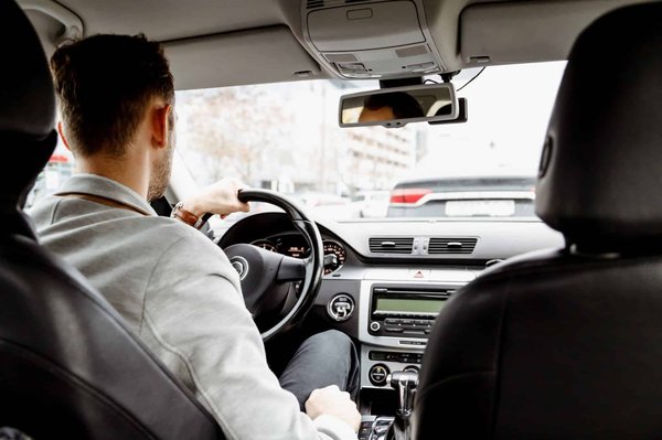 Formation pour chauffeur de taxi : connaître les perspectives du secteur